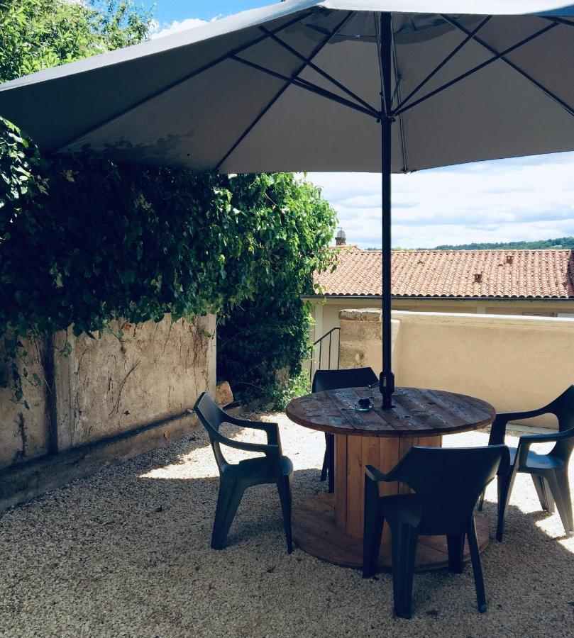 Appartement Cour Ancienne Abbaye Saint-Astier  Exterior foto